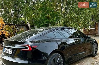 Седан Tesla Model 3 2024 в Дніпрі