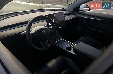 Седан Tesla Model 3 2021 в Черноморске