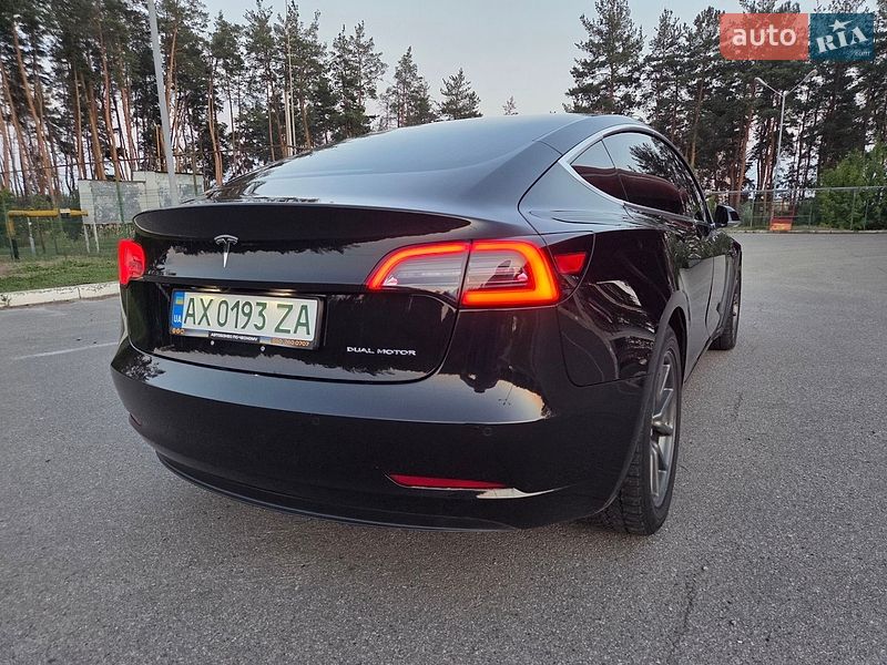 Седан Tesla Model 3 2018 в Харькове