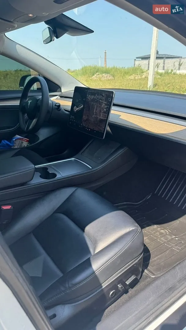 2021 Tesla Model 3 - мініатюра 8
