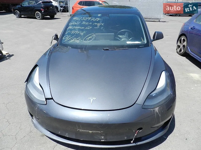 Tesla Model 3 2021