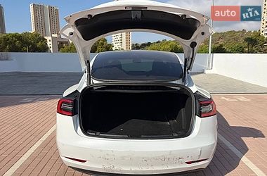 Седан Tesla Model 3 2021 в Луцьку