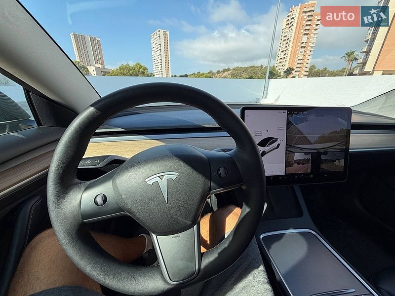 Седан Tesla Model 3 2021 в Луцьку