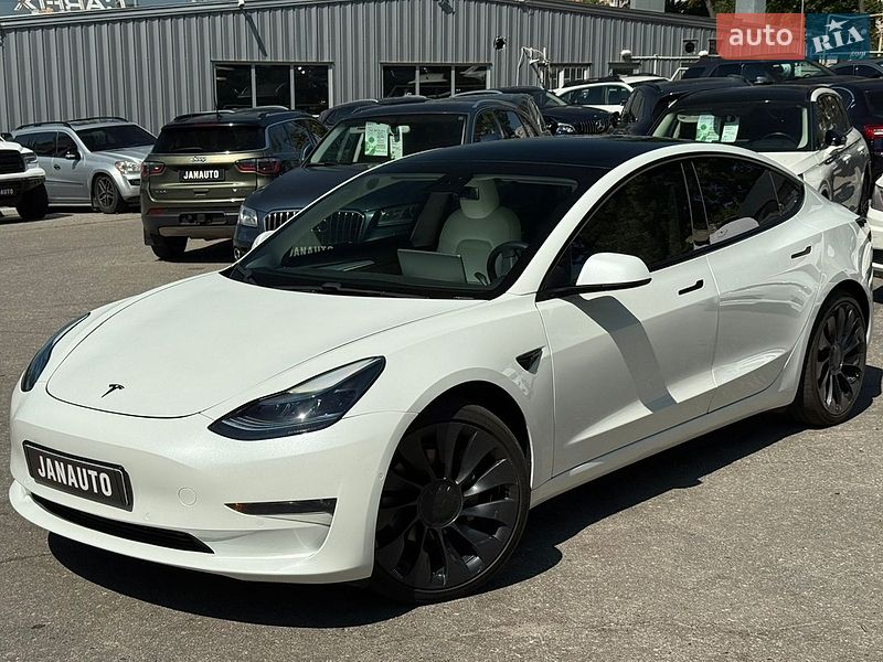 Tesla Model 3 2021