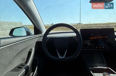 Седан Tesla Model 3 2024 в Львові фото 19 Седан Tesla Model 3 2024 в Львові