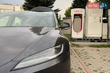 Седан Tesla Model 3 2024 в Львові фото 24 Седан Tesla Model 3 2024 в Львові