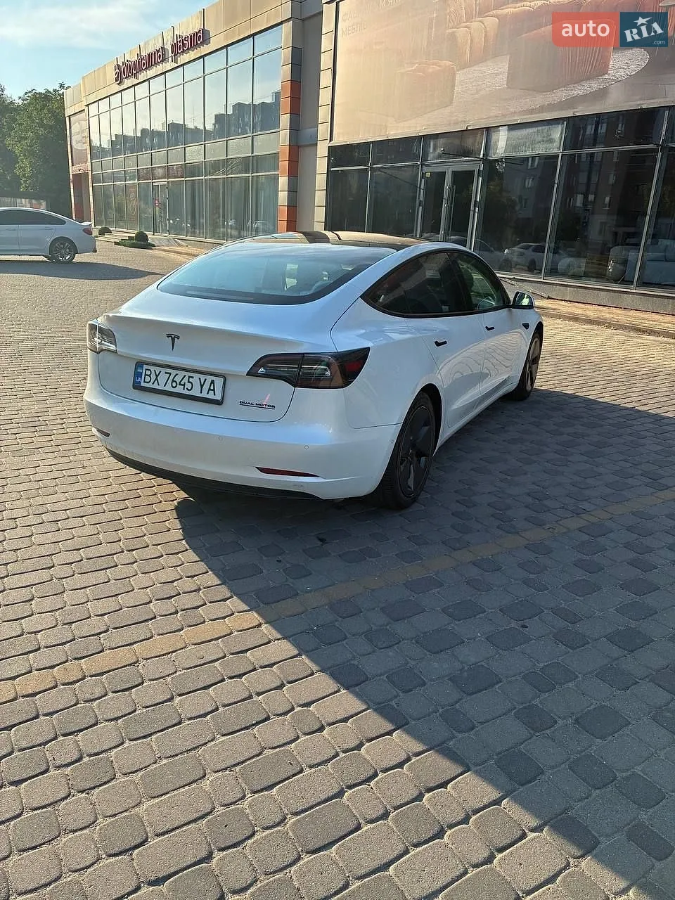 2021 Tesla Model 3 - мініатюра 4