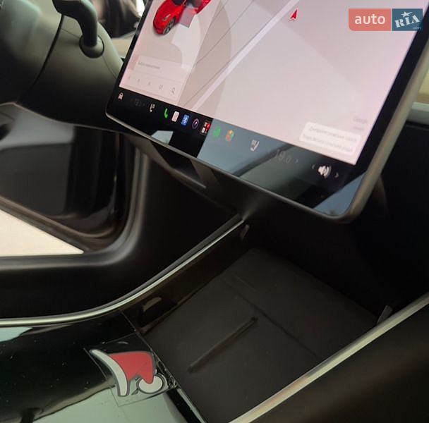 Седан Tesla Model 3 2019 в Києві