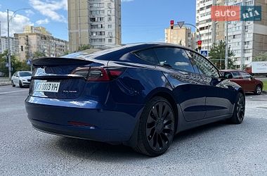 Седан Tesla Model 3 2023 в Киеве