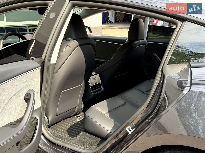 Седан Tesla Model 3 2024 в Києві фото 15 Седан Tesla Model 3 2024 в Києві