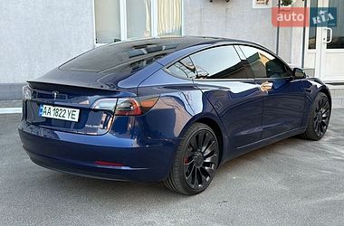 Седан Tesla Model 3 2023 в Киеве