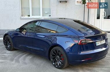 Седан Tesla Model 3 2023 в Киеве