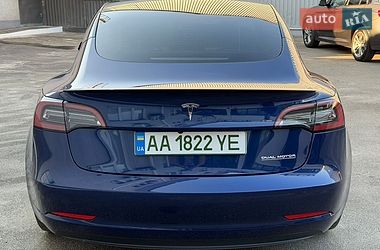 Седан Tesla Model 3 2023 в Киеве