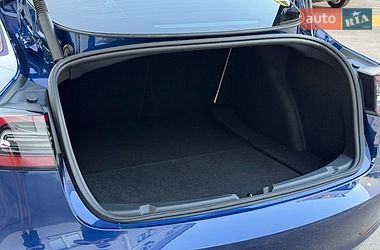Седан Tesla Model 3 2023 в Киеве