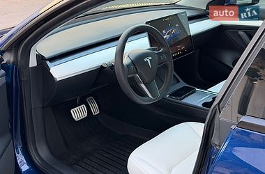 Седан Tesla Model 3 2023 в Киеве
