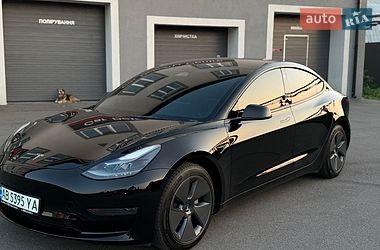 Седан Tesla Model 3 2023 в Вінниці