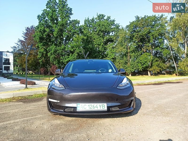 Седан Tesla Model 3 2019 в Киверцах фото 11 Седан Tesla Model 3 2019 в Киверцах
