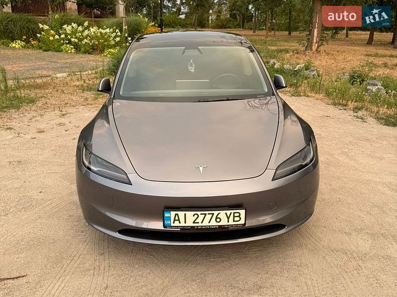 Седан Tesla Model 3 2024 в Білій Церкві