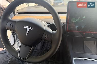 Седан Tesla Model 3 2023 в Коломиї