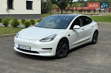 Седан Tesla Model 3 2021 в Луцке