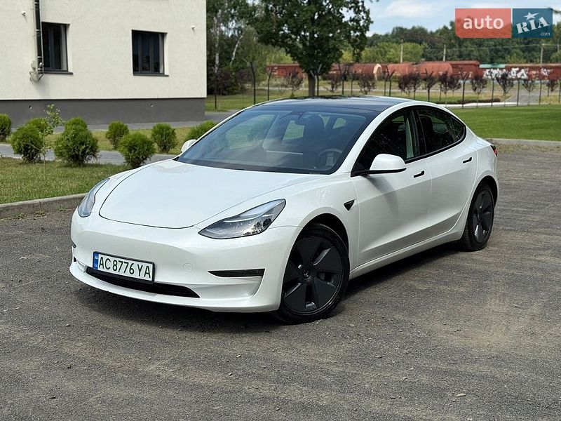 Tesla Model 3 2021