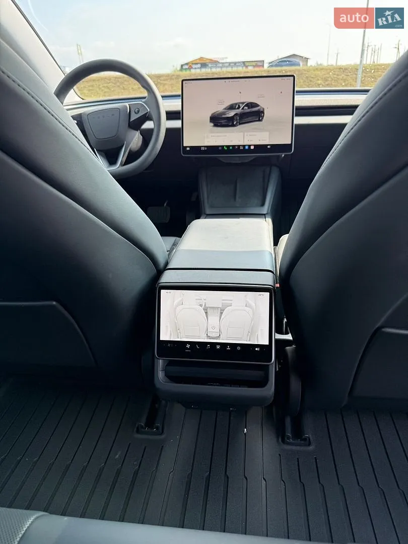 2024 Tesla Model 3 - мініатюра 10