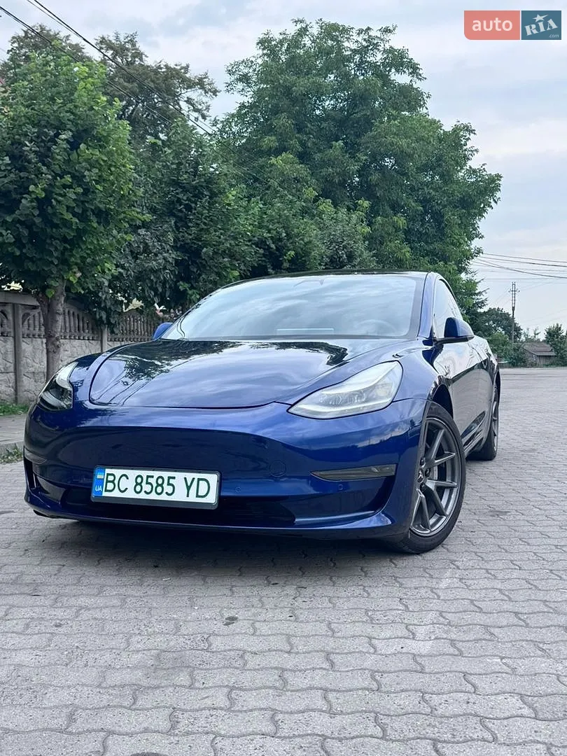 2021 Tesla Model 3 - фото 1