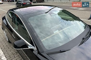 Седан Tesla Model 3 2019 в Киеве