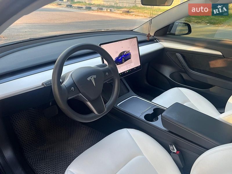 Седан Tesla Model 3 2023 в Дніпрі фото 5 Седан Tesla Model 3 2023 в Дніпрі