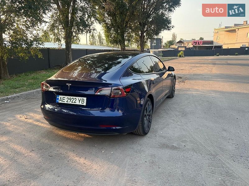Седан Tesla Model 3 2023 в Дніпрі фото 3 Седан Tesla Model 3 2023 в Дніпрі