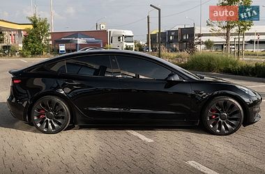 Седан Tesla Model 3 2023 в Львові