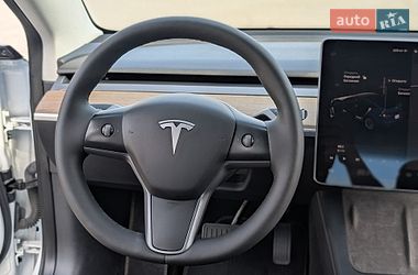 Седан Tesla Model 3 2021 в Ивано-Франковске