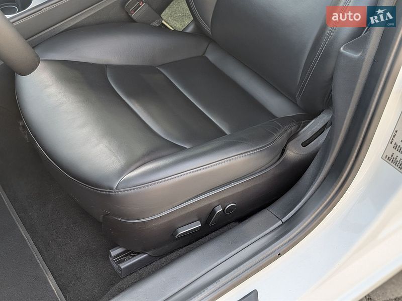 Седан Tesla Model 3 2021 в Ивано-Франковске
