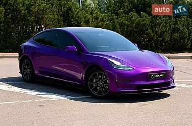 Седан Tesla Model 3 2018 в Киеве фото Седан Tesla Model 3 2018 в Киеве