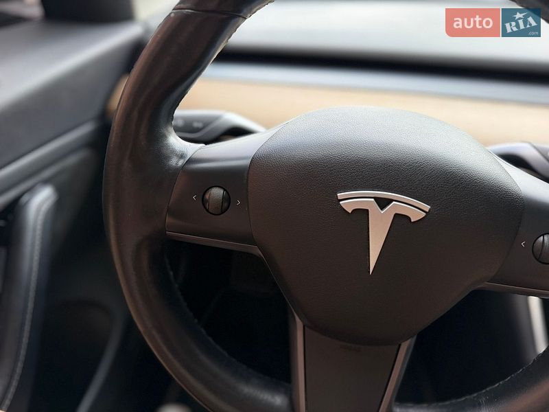Седан Tesla Model 3 2018 в Киеве фото 36 Седан Tesla Model 3 2018 в Киеве