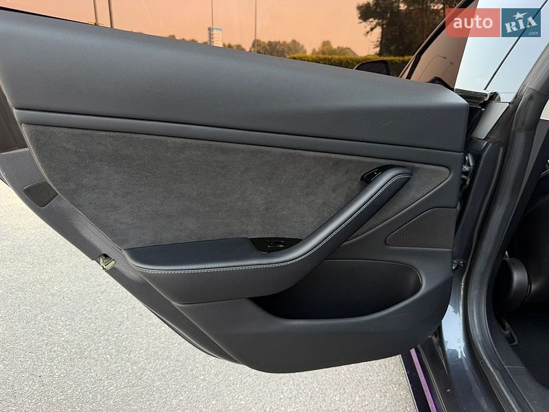 Седан Tesla Model 3 2018 в Киеве фото 38 Седан Tesla Model 3 2018 в Киеве