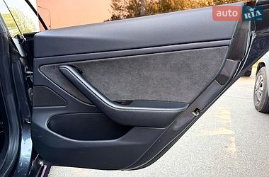 Седан Tesla Model 3 2018 в Киеве фото 42 Седан Tesla Model 3 2018 в Киеве