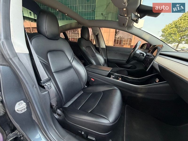 Седан Tesla Model 3 2018 в Киеве фото 44 Седан Tesla Model 3 2018 в Киеве