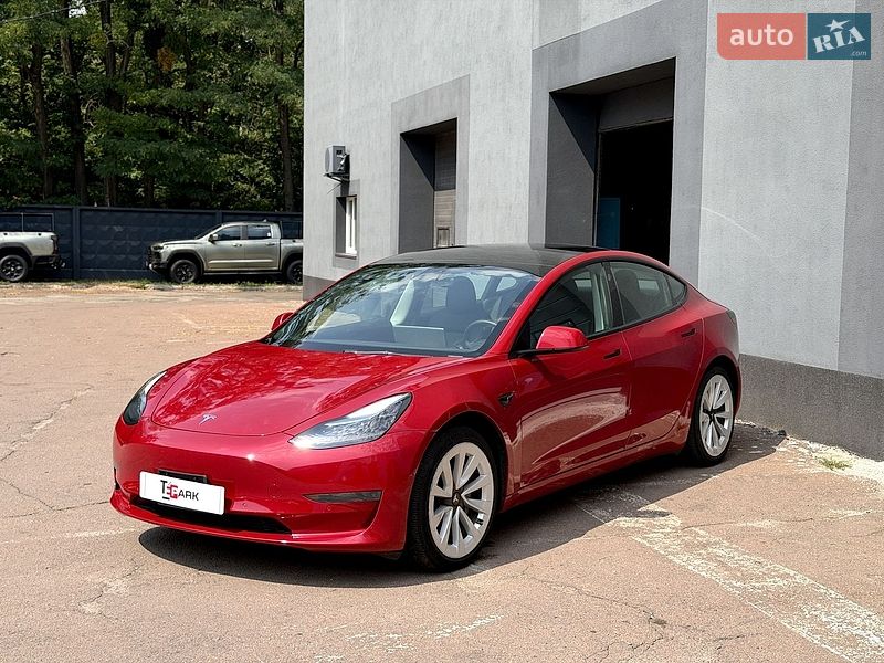 Седан Tesla Model 3 2022 в Киеве фото 4 Седан Tesla Model 3 2022 в Киеве