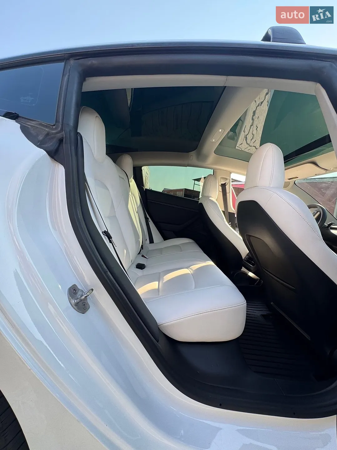 2022 Tesla Model 3 - мініатюра 17