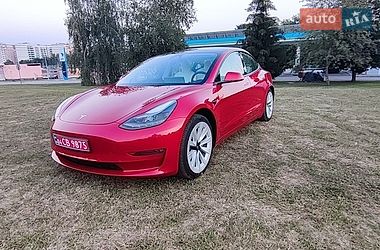 Седан Tesla Model 3 2022 в Полтаве