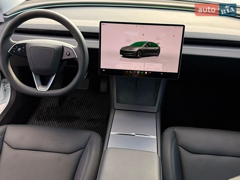 Седан Tesla Model 3 2024 в Житомирі