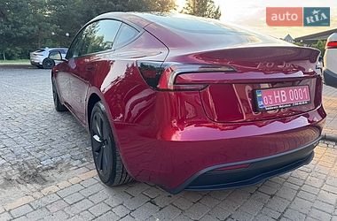 Седан Tesla Model 3 2025 в Львове