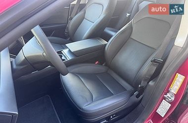 Седан Tesla Model 3 2025 в Львове