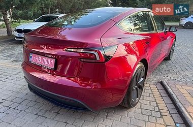 Седан Tesla Model 3 2025 в Львове