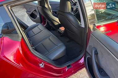 Седан Tesla Model 3 2025 в Львове