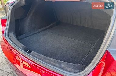 Седан Tesla Model 3 2025 в Львове