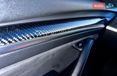 Седан Tesla Model 3 2021 в Киеве