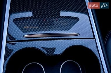 Седан Tesla Model 3 2021 в Киеве