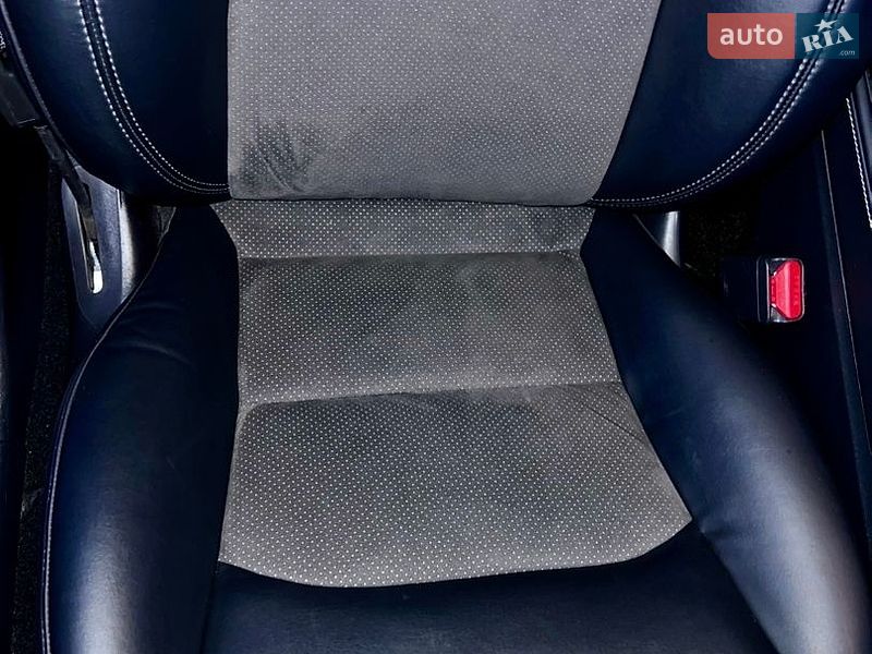 Седан Tesla Model 3 2021 в Киеве